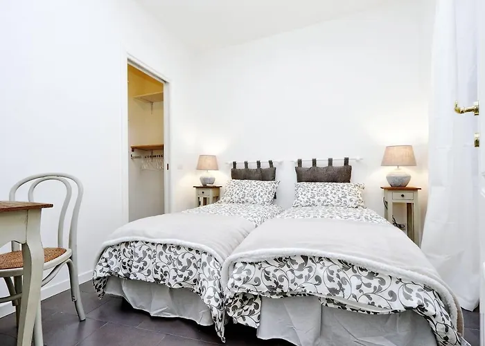 Monti Charming - Short Let Service Apartamento